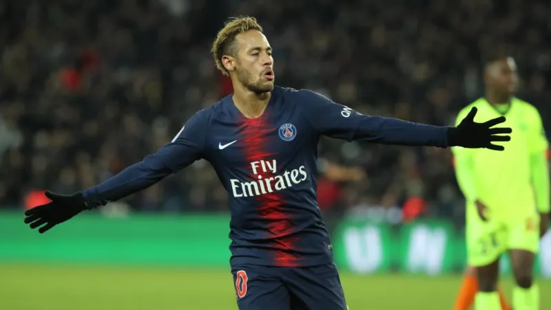 ميسي الرياضي الأعلى دخلا لهذا الموسم.. وهذا ترتيب محمد صلاح