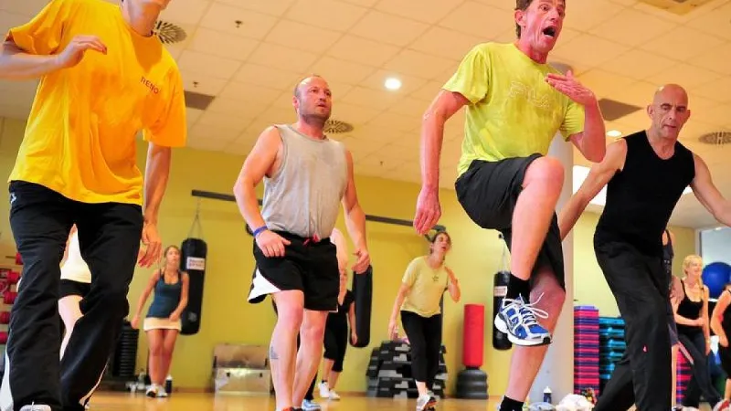 فوائد تمارين الزومبا.. من التخسيس إلى تحسين النفسية 