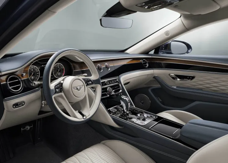 تمزج بين الفخامة والسرعة.. بنتلي تكشف عن سيارتها الجديدة " فلاينج سبير2020"