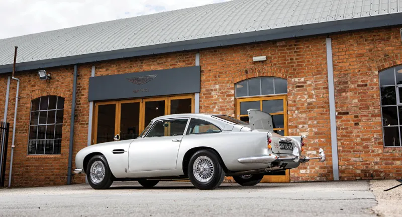 كاملة التسليح.. مواصفات خارقة لسيارة جيمس بوند الشهيرة المعروضة للبيع