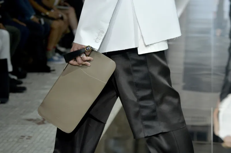 مجموعة dunhill لموسم ربيع وصيف 2020