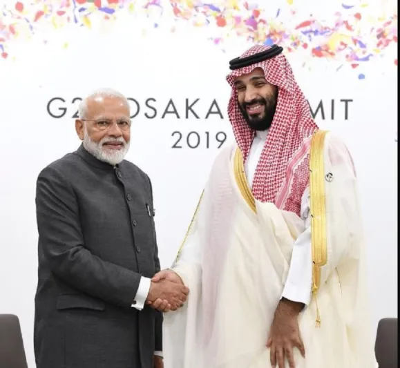 لقاءات وأحاديث جانبية مع قادة قمة العشرين.. كيف ظهر ولي العهد في قمة اليابان؟