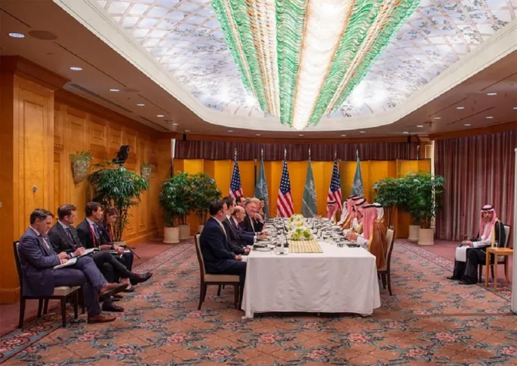 ماذا قال ترامب عن الأمير محمد بن سلمان في لقائهما على هامش قمة العشرين ؟ ( فيديو)