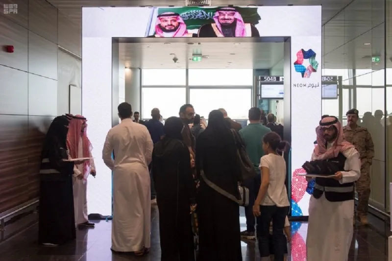 إطلاق أولى الرحلات الجوية المنتظمة إلى وجهة المستقبل «نيوم»