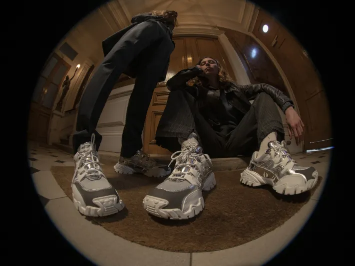 أحذية CLIMBERS من فالنتينو غارافاني للرجال خريف 2019