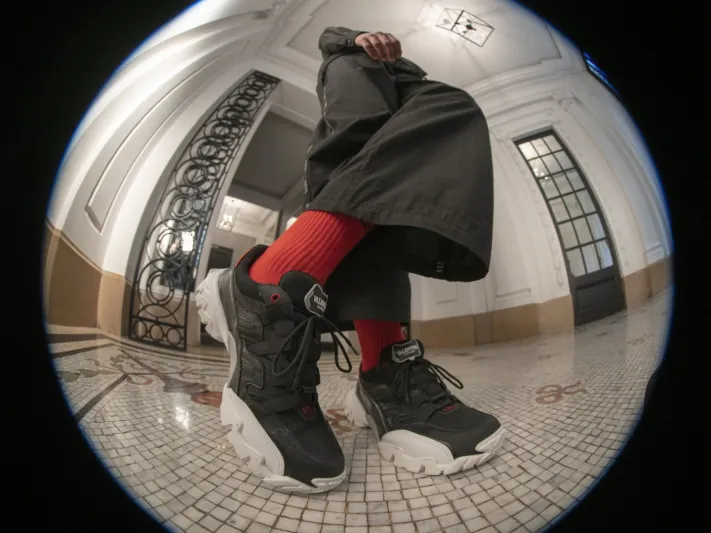 أحذية CLIMBERS من فالنتينو غارافاني للرجال خريف 2019