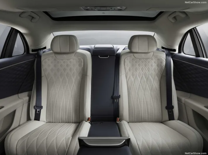 بنتلي تكشف عن سيارتها الرياضية الفاخرة فلاينج سبير 2020.. جرأة وجودة