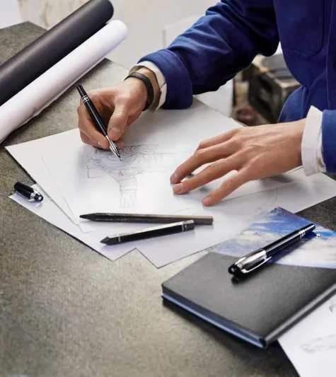 "مون بلان" تصور روعة استكشاف الفضاء خلال حفل إطلاق إقليمي لتشكيلة "ستار ووكر"