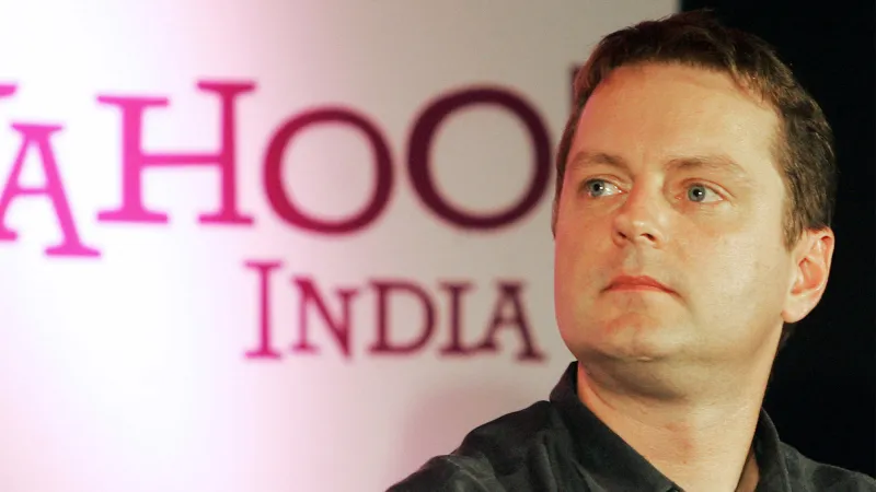 هؤلاء العشرة راتبهم السنوي دولار واحد فقط.. تعرف عليهم