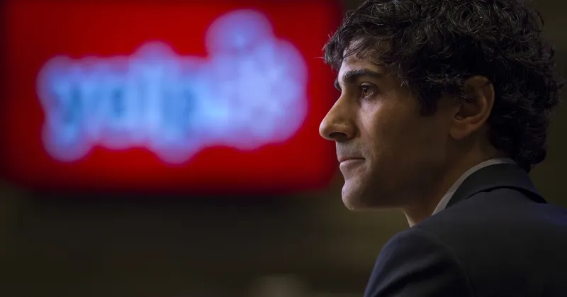 هؤلاء العشرة راتبهم السنوي دولار واحد فقط.. تعرف عليهم