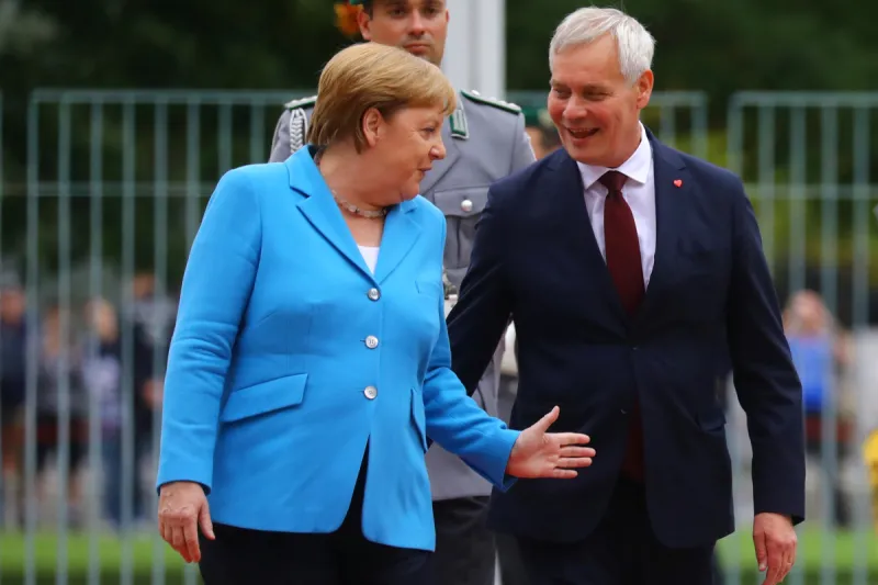 ثلاث نوبات في أقل من شهر..  ميركل تعلق على الارتجاف الأخير (فيديو)