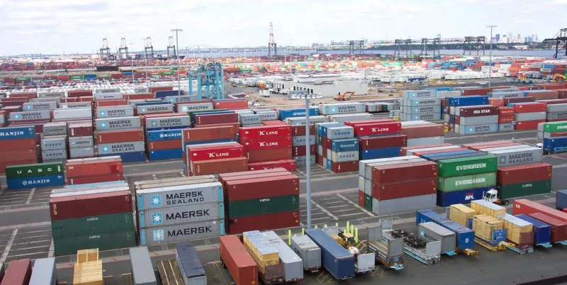 تعرف على أكثر الدول التي تستثمر البنوك الإماراتية أموالها فيها