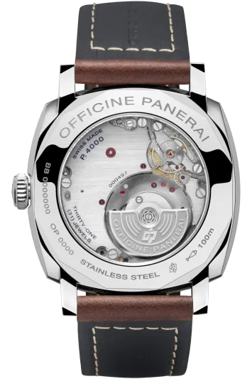 لون يختصر الأصول العسكرية.. تطور مبتكر متميز وتلقائي في تاريخ ساعات راديومير