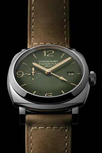 لون يختصر الأصول العسكرية.. تطور مبتكر متميز وتلقائي في تاريخ ساعات راديومير