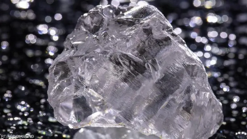 وزنها خرافي.. العثور على أكبر ماسة في أوروبا وهذه مواصفاتها (صور)