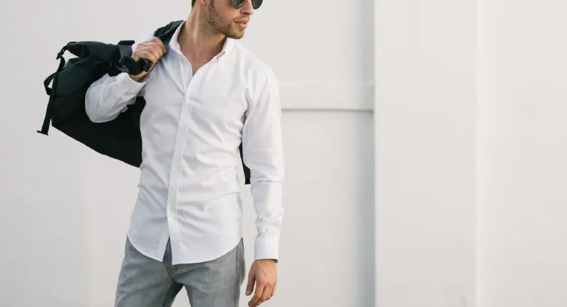 لإطلالة عصرية فخمة.. أفضل ملابس سمارت كاجوال للرجال