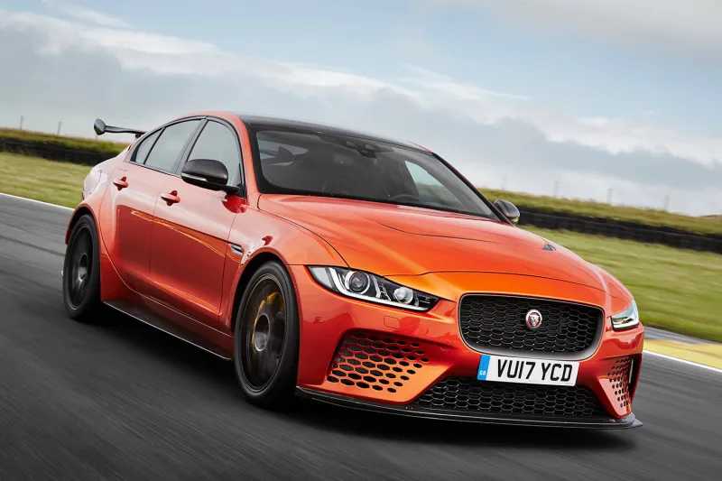 بمميزات خرافية.. جاكوار  XE SV Project 8 أسرع سيارة في العالم
