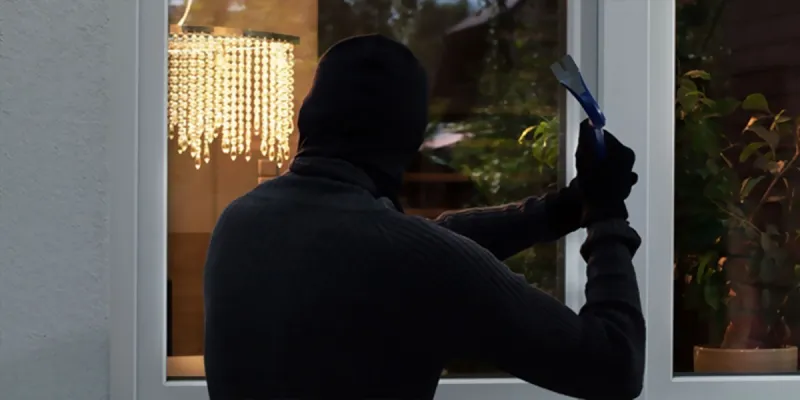 يعيق الرؤية.. جهاز جديد يمنع سرقة المنازل والشركات بهذه الطريقة (فيديو)