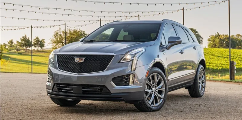 كاديلاك XT5 تتجاوز مستويات القيادة التقليدية.. تقنيات محسنة وتصميم رائع