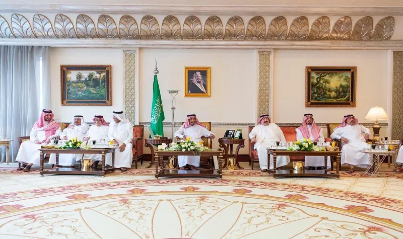 خادم الحرمين يصل إلى منى للإشراف على راحة الحجاج