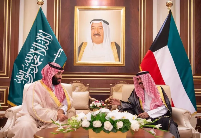 ولي عهد دولة الكويت : لم آخذ إجازة طيلة 40 عاماً.. أهوى "الحدّاق" وأعزف على العود والبيانو