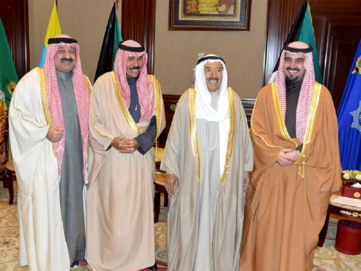 ولي عهد دولة الكويت : لم آخذ إجازة طيلة 40 عاماً.. أهوى "الحدّاق" وأعزف على العود والبيانو