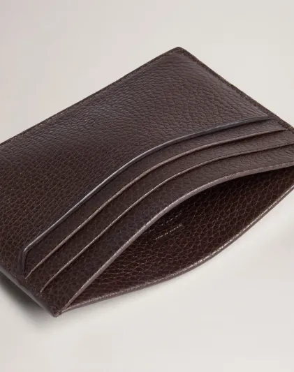 مجموعة Belgrave من dunhill.. تألق بالفخامة الراقية في إطلالتك اليومية