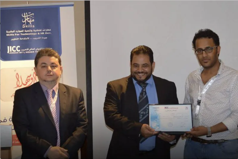 رائد التسويق الرقمي حاتم الكاملي: تركت الطب واتبعت شغفي بالتسويق وبدأت بلا مال