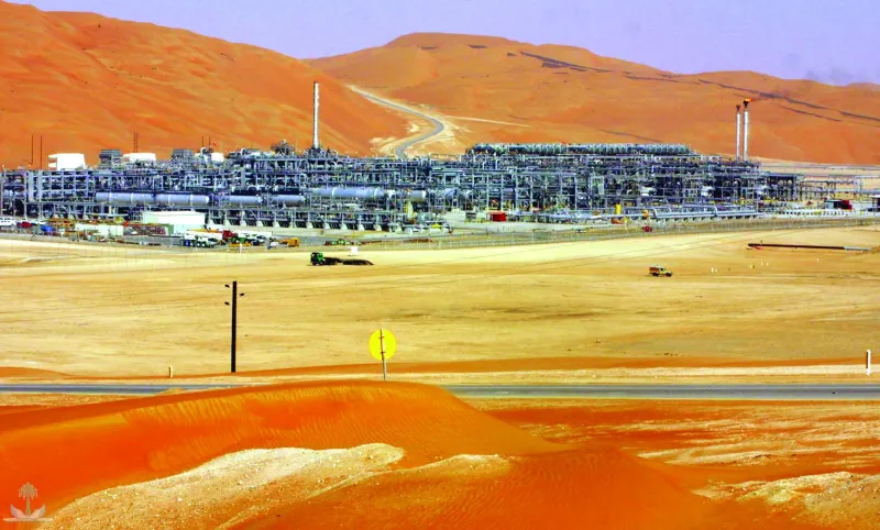 استهدفه الحوثيون بالطائرات المسيرة.. الأهمية الاستراتيجية لحقل الشيبة النفطي