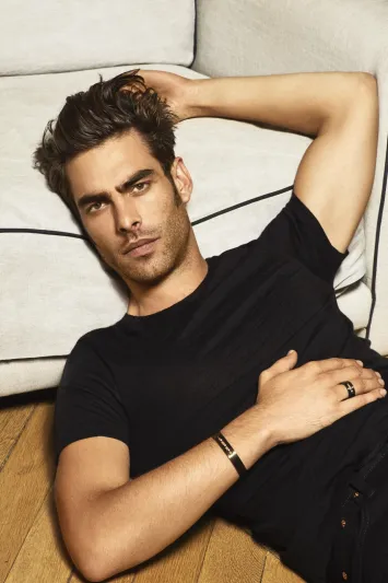 مجموعة MOVE TITANIUM من دار مجوهرات ميسيكا باريس