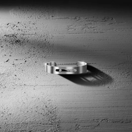 مجموعة MOVE TITANIUM من دار مجوهرات ميسيكا باريس
