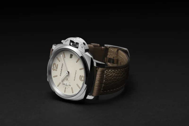 ساعة Luminor Due من بانيراي.. مواد مختلفة وآلية مطورة وإشادة بالأسلوب الإيطالي