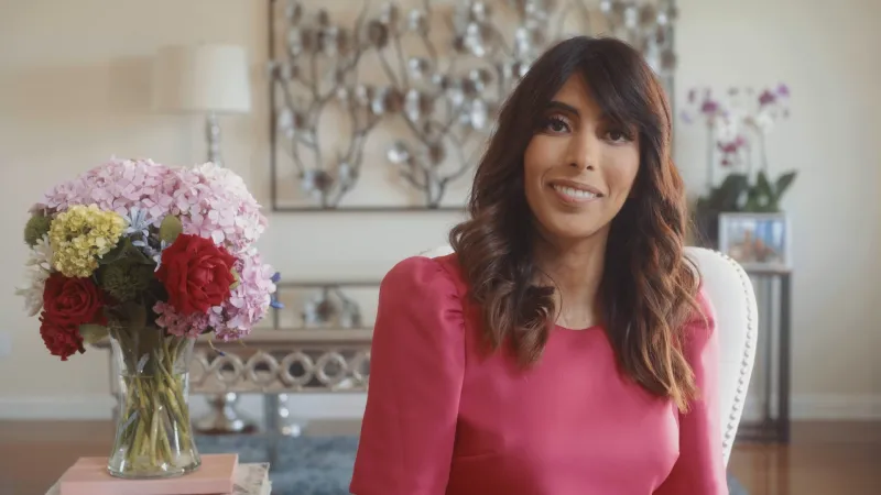 ابتسامتك مصدر ثقتك.. الدكتورة سمية الناصر تشارك تجربتها العلاجية من Invisalign