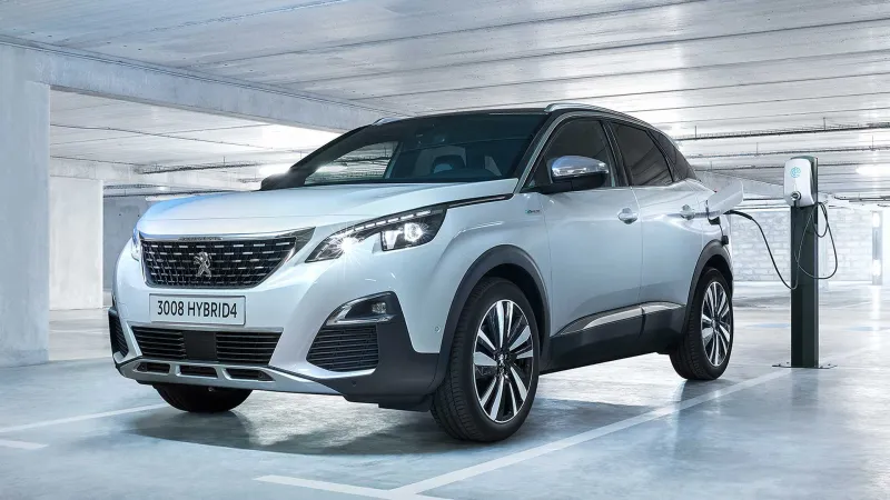 Peugeot 3008 GT Hybrid4.. أقوى سيارة في تاريخ بيجو