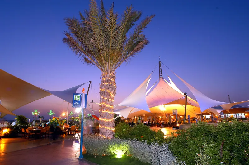 جزيرة الشراع.. زينة جدة عروس البحر الأحمر