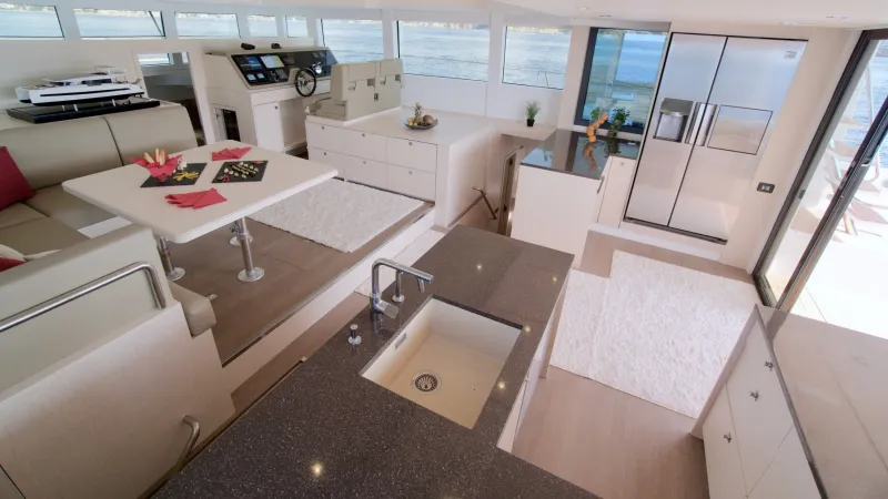 صامت ومداه لا نهائي.. ما هو سعر يخت Silent 55 الفريد من نوعه (صور)