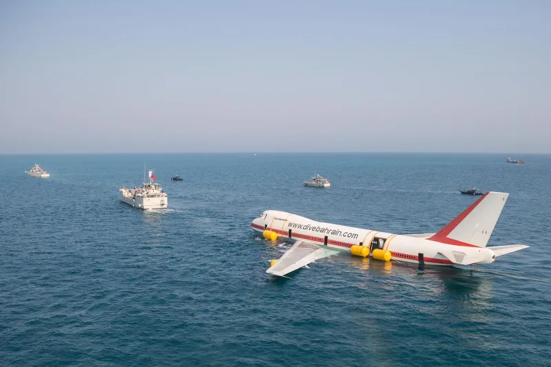 البحرين تجذب السياح بأكبر منتزه للغوص في العالم (صور)