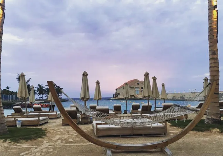 من بينها "المرجان" و"الرمال الفضية".. أفضل شواطئ جدة 