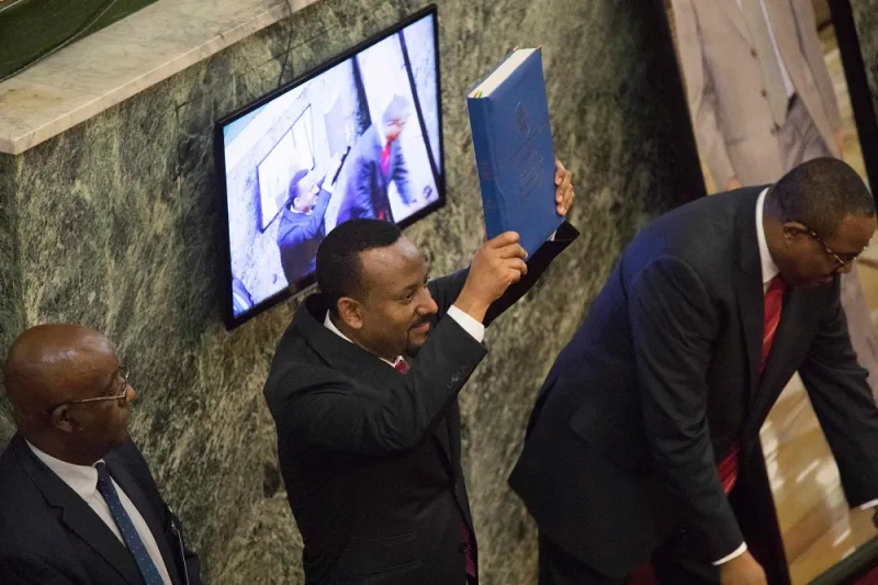 رئيس وزراء إثيوبيا آبي أحمد علي: لن أبقى إلى الأبد.. سأرحل.. والنساء أقل فساداً من الرجال