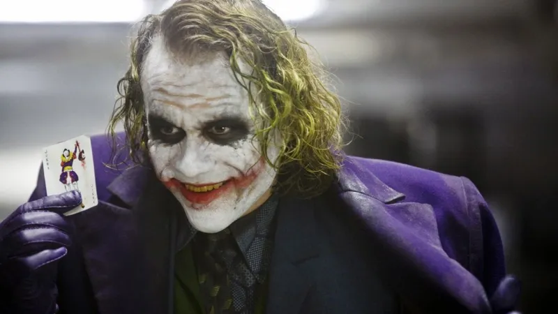 قصة فيلم الجوكر "Joker" .. كيف اكتسب "قاتل الأبرياء" تعاطف المشاهدين في الجزء الأخير؟