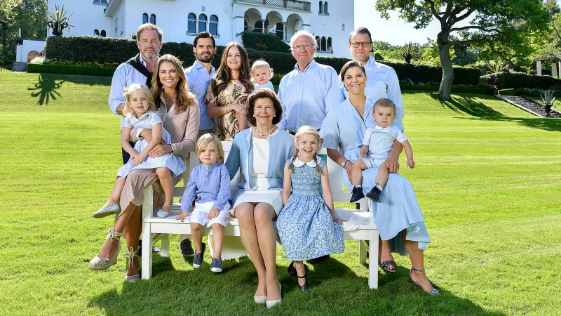 ملك السويد يجرّد أحفاده من ألقابهم الملكية.. ما السبب؟ (صور)