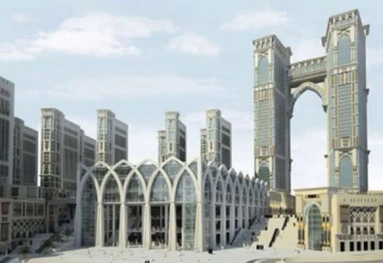 مكة تحتضن أعلى مصلى معلّق في العالم بإطلالة مباشرة على الكعبة 