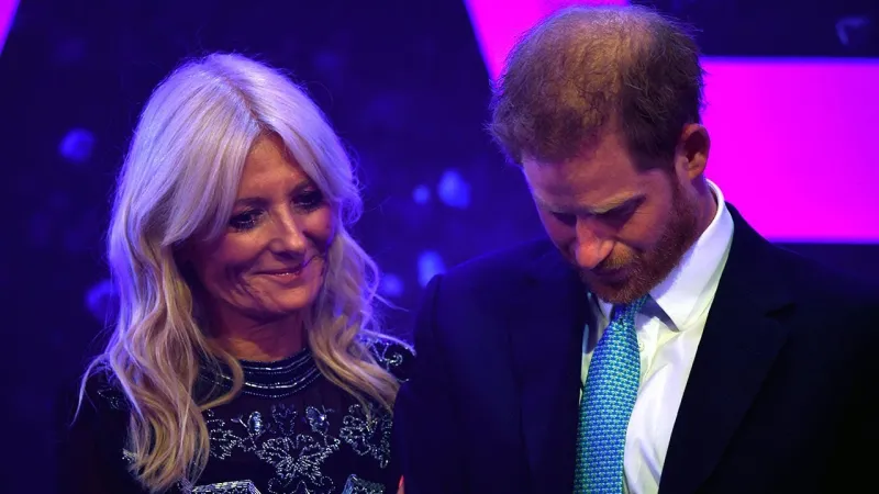 الأمير هاري يبكي خلال خطابه.. ما السر؟ (فيديو)