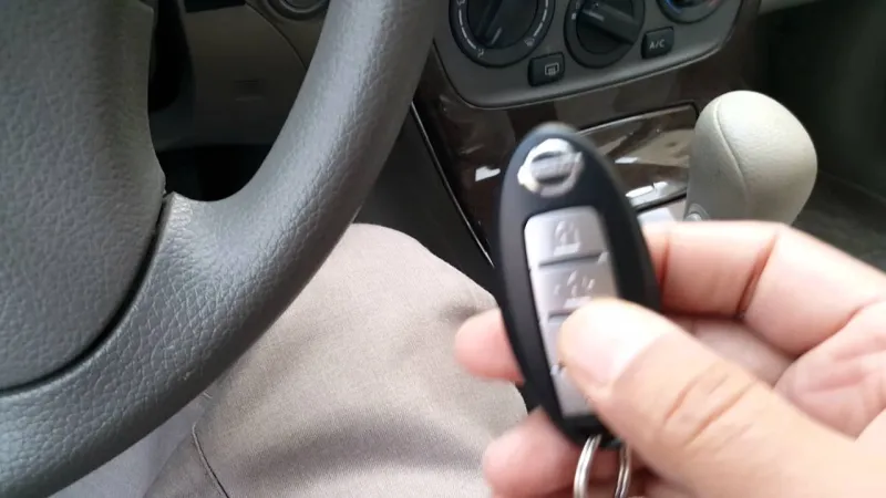 نسيت المفتاح داخل السيارة؟ 4 حيل تنقذك من هذا الموقف الصعب