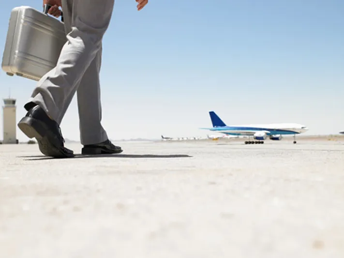 أخطاء شائعة يقع فيها البعض قبل رحلاتهم الجوية.. عليك تجنبها