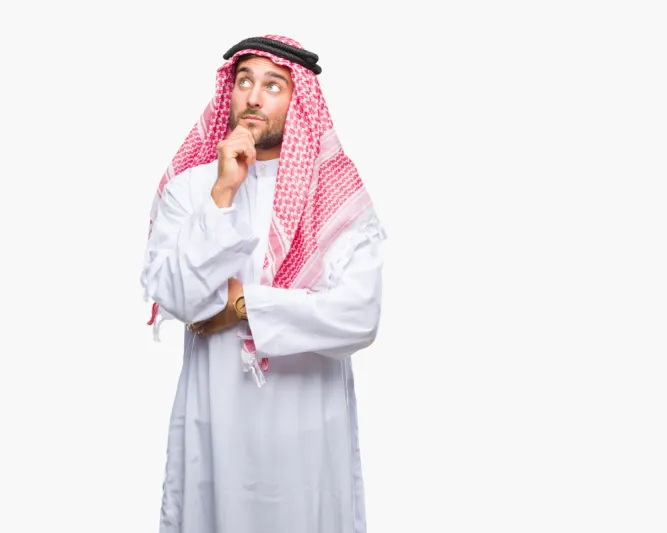 هل يتسبب ارتداء الشماغ في سقوط شعرك؟