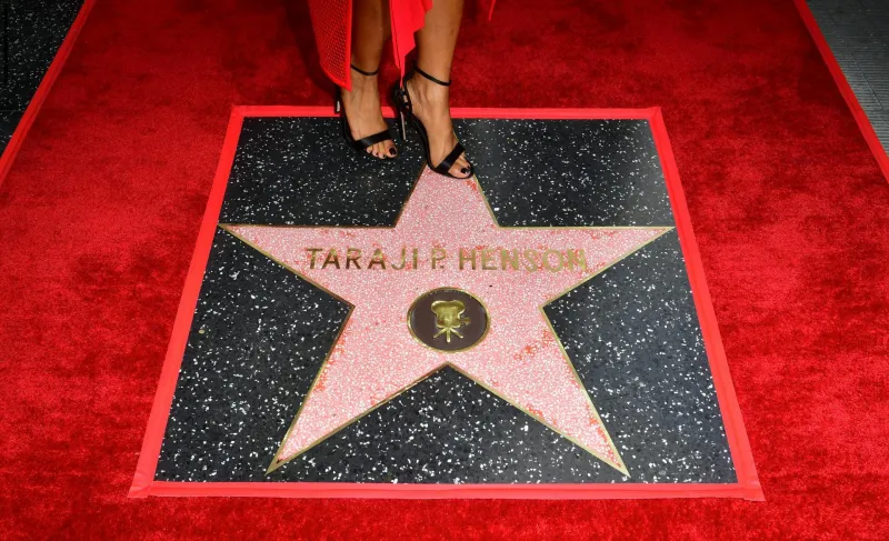 يصل لـ 10 آلاف نجمة للعمالقة.. كل ما تريد أن تعرفه عن ممر المشاهير في دبي