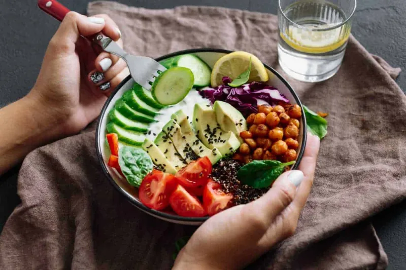 بدون رجيم.. 5 عادات صباحية فعالة للتخلص من الكرش