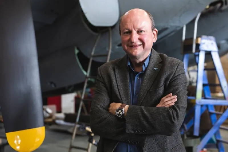 جمعت بين الأناقة والأصالة.. ساعة أفياتر 8 موسكيتو تحيي ذكرى طائرة دي هافيلاند العريقة