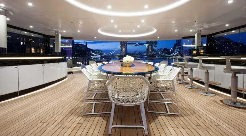 Xventure.. يخت استكشافي بطول 77 مترا (فيديو)